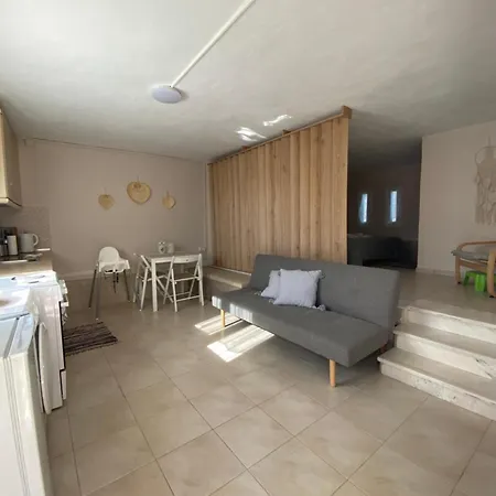 Chrysa House Holiday home *