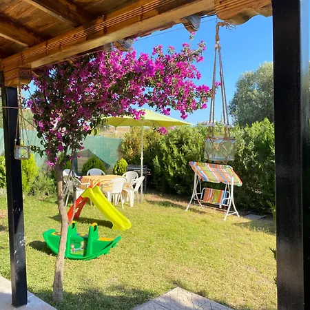 Chrysa House Holiday home *